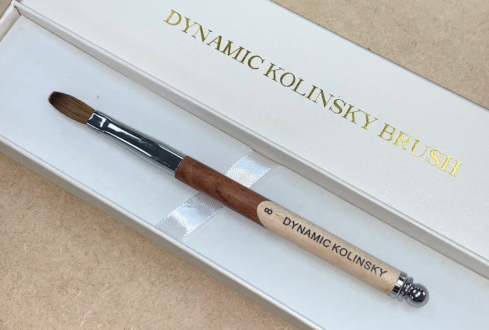 Kolinsky Acrylic Nail Brush: Salon Buyer’s Guide