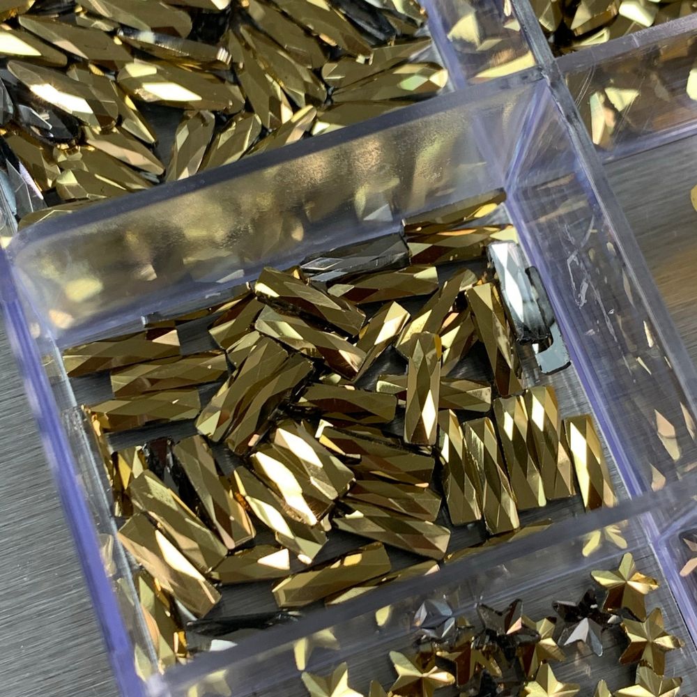 metallic gold rhinestones box - 10