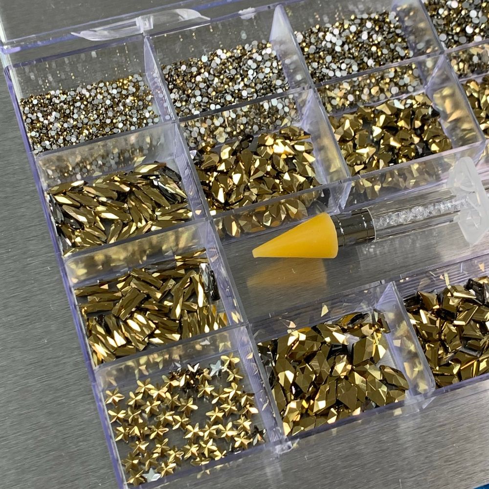 metallic gold rhinestones box - 2