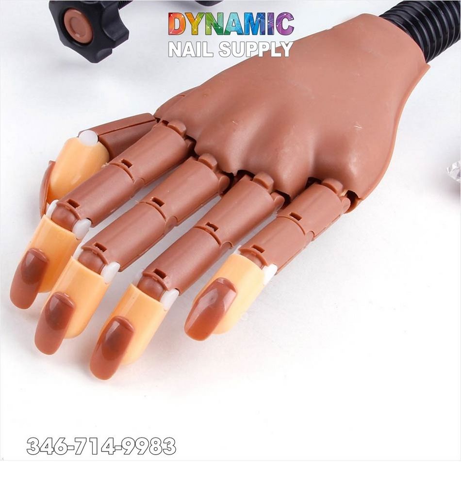 practice nail hand with tips - 3