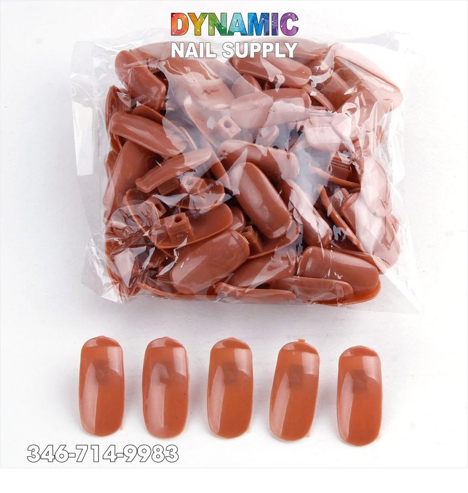 practice nail hand with tips - 5