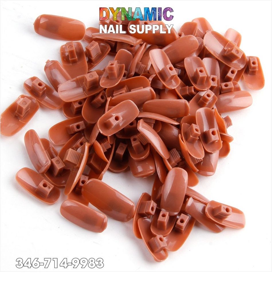 practice nail hand with tips - 6
